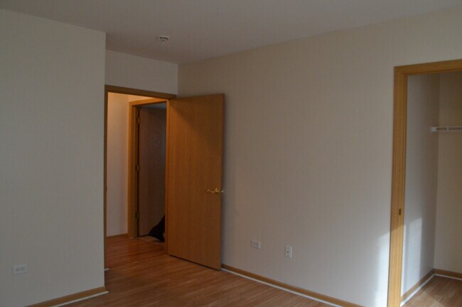 Foto del edificio - 881 Swift Rd