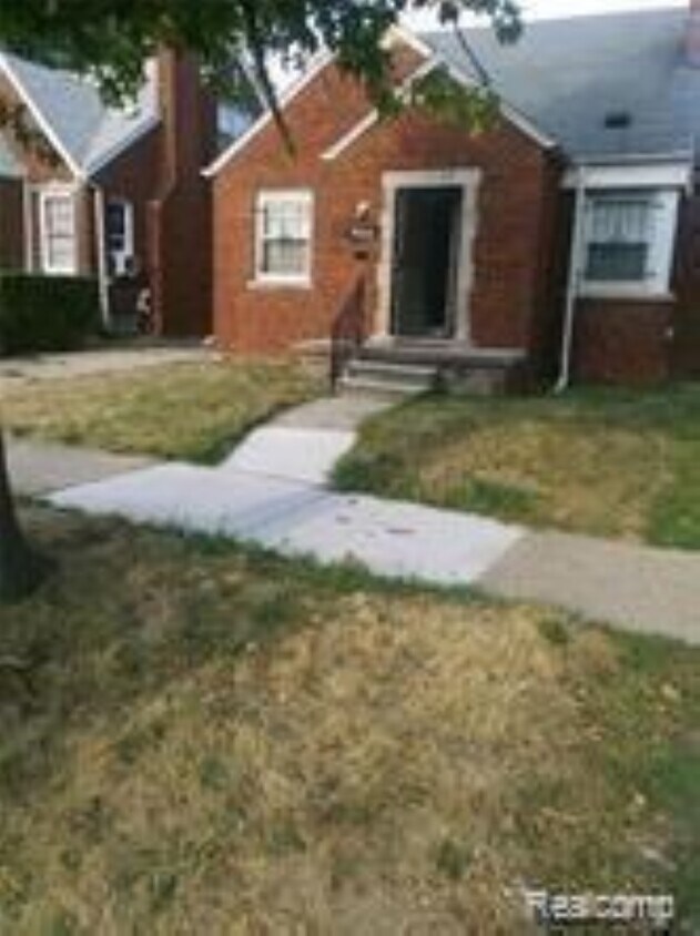 Primary Photo - 9114 Prest St