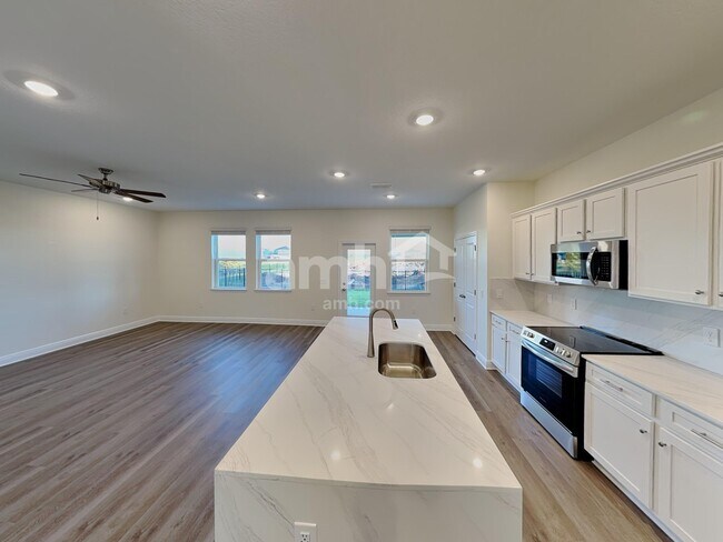 Foto del edificio - 6000 Sycamore Pl St
