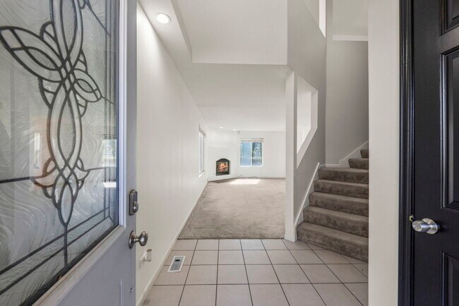 Building Photo - 2430 Caton Crest Ct