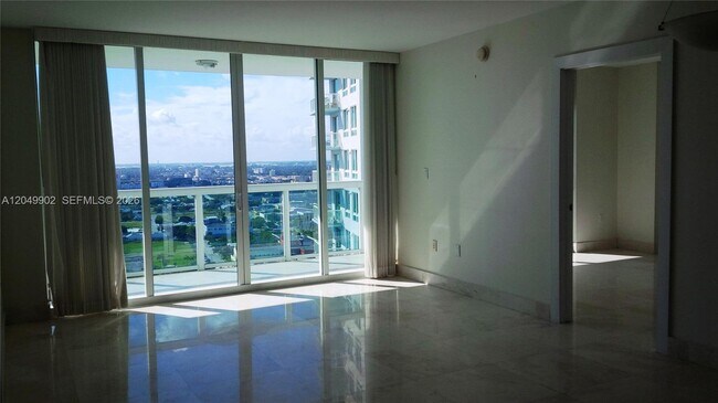 Foto del edificio - 1800 N Bayshore Dr