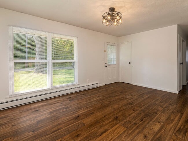 Building Photo - Nice Ranch Style Home