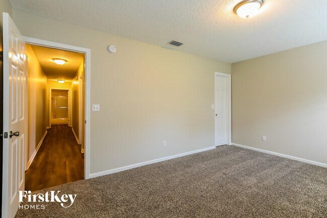 Foto del edificio - 5453 Bristol Bay Ln S