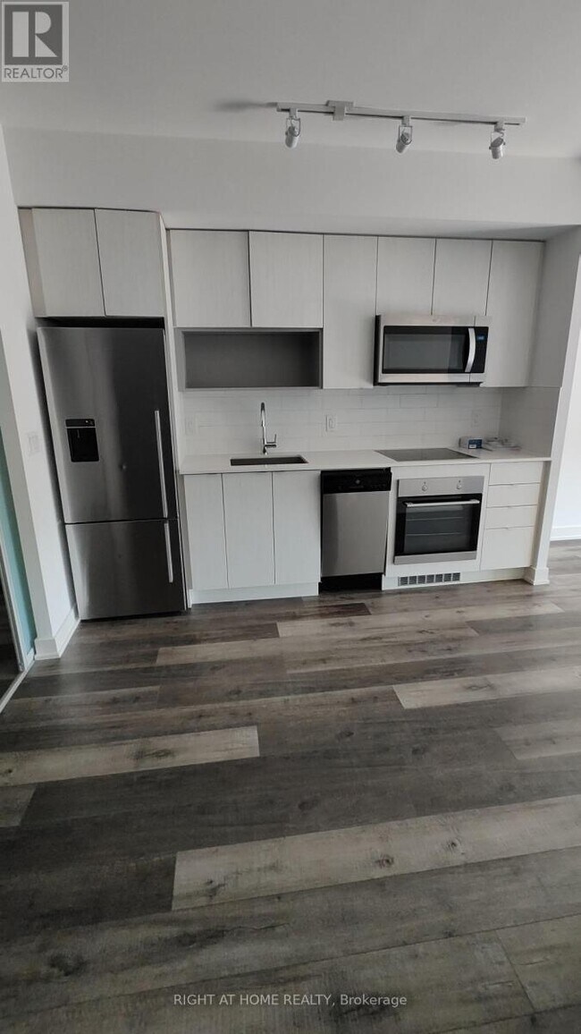 Photo du bâtiment - 630 Greenwood Ave