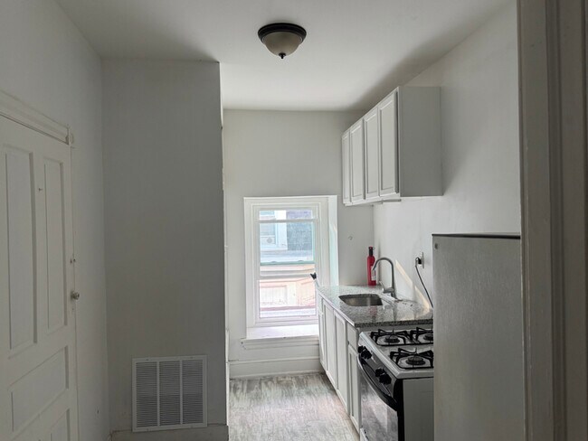 Foto del edificio - 5107 Wayne Ave