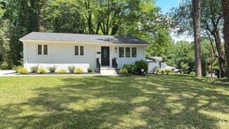 Building Photo - 2700 Ravencroft Dr