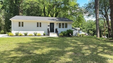 Building Photo - 2700 Ravencroft Dr