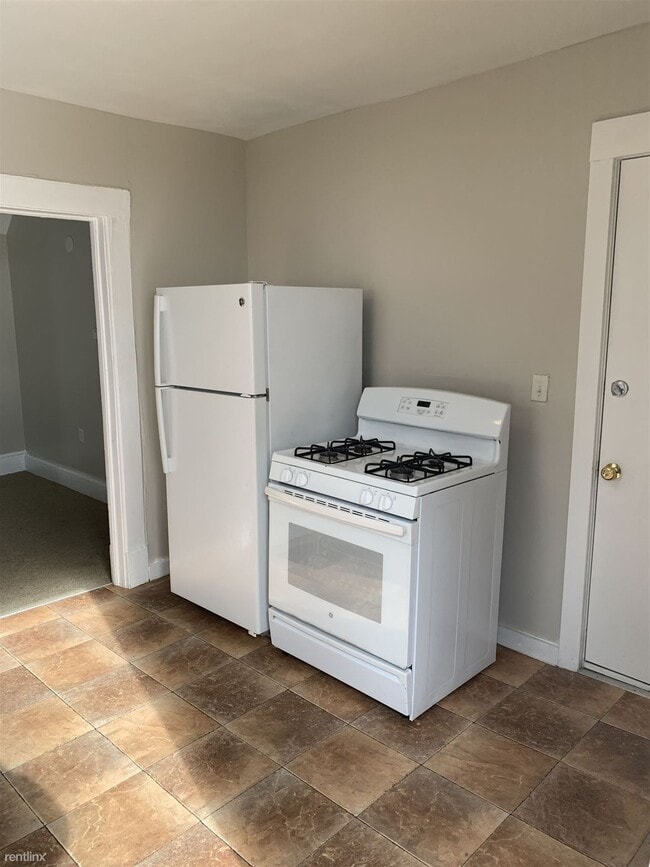 Building Photo - 2 br, 1 bath  - 954 Adams St SE