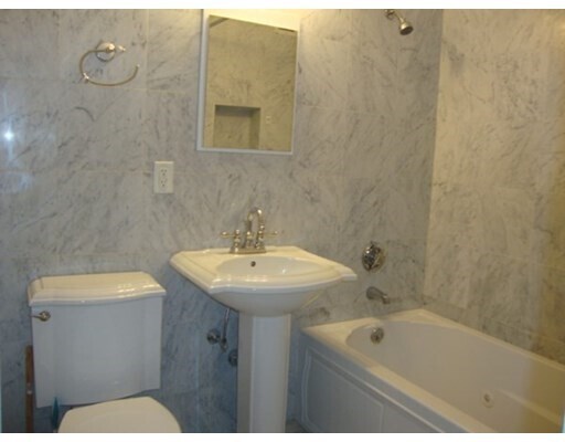 Foto del edificio - 27 Bowdoin St
