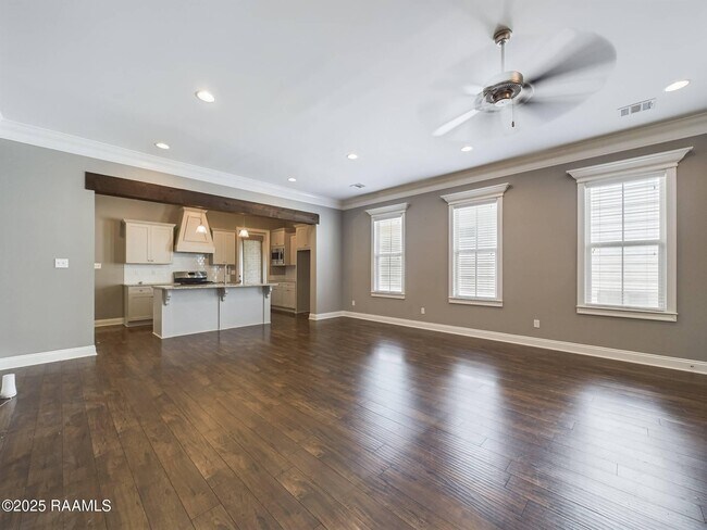 Foto del edificio - 117 Harvey Cay Ln