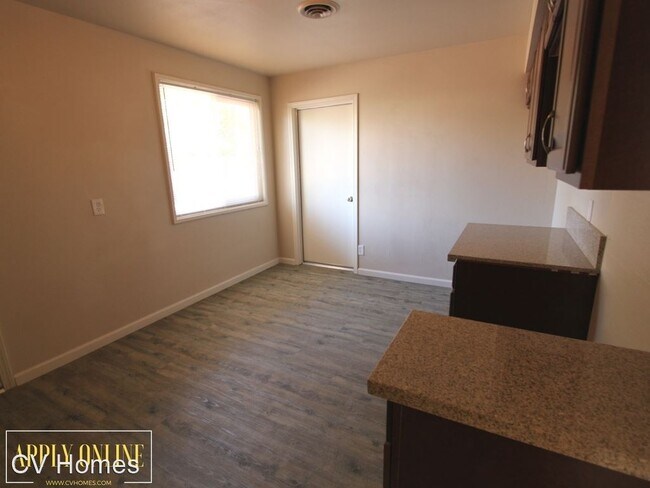 Building Photo - 3 br, 1 bath House - 4546 N. Fresno St.