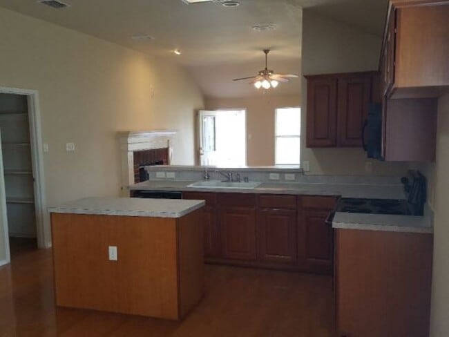Building Photo - 6717 Dream Dust Dr