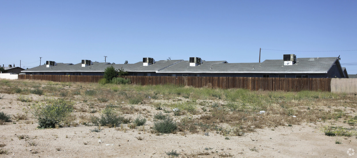 Building Photo - 16230 Sequoia Ave
