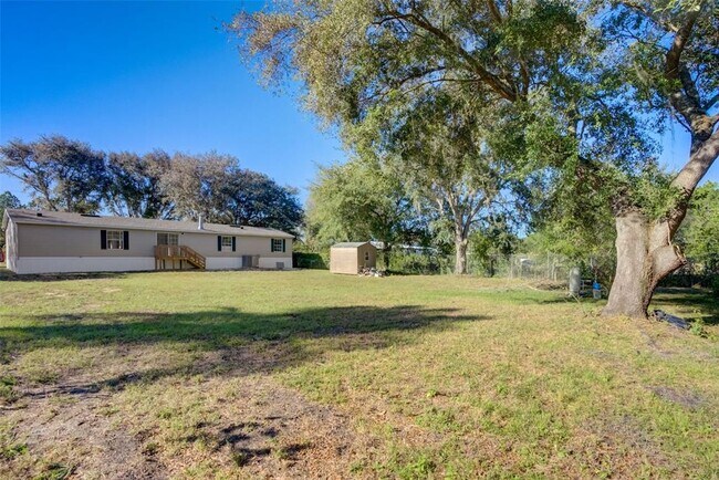 Foto del edificio - 743 Saddlewood Blvd