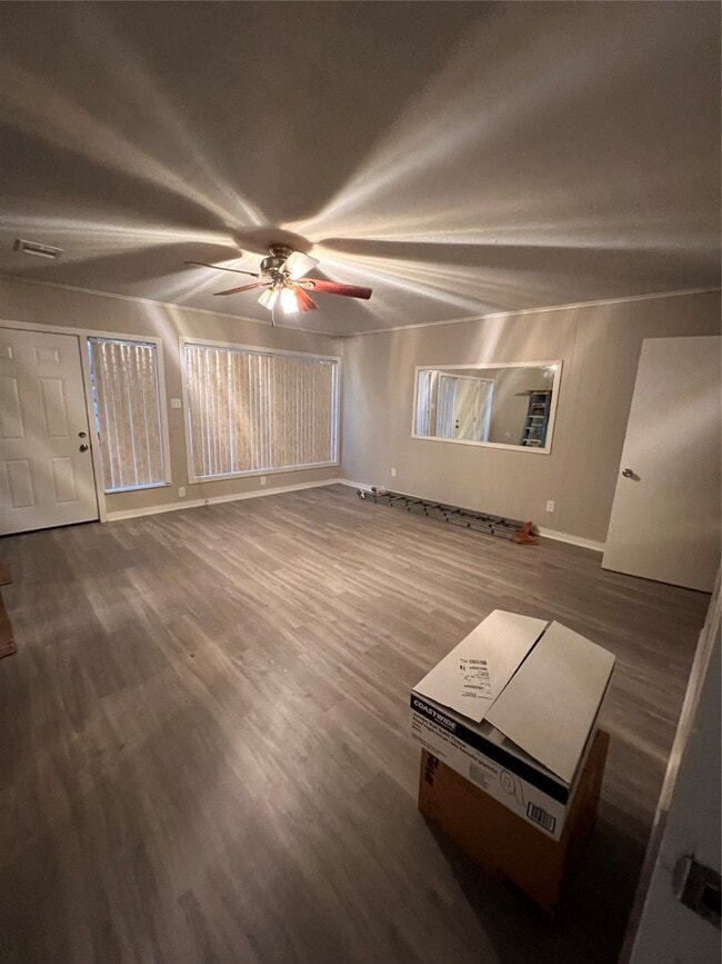 Building Photo - 319 Bellmar Dr