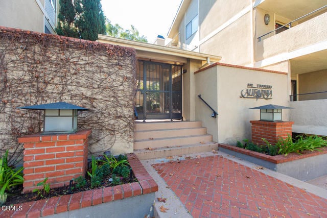 Foto del edificio - 1000 E California Blvd