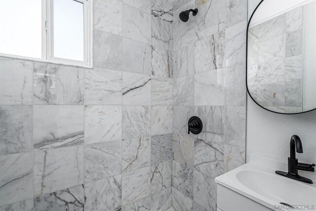 Foto del edificio - 4261 33rd St