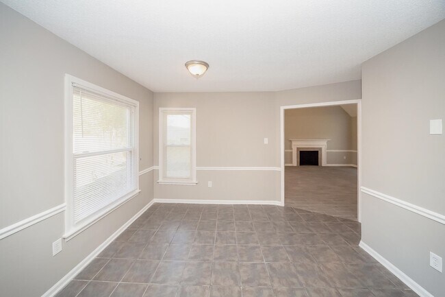 Building Photo - 6602 Meadow Bend Dr