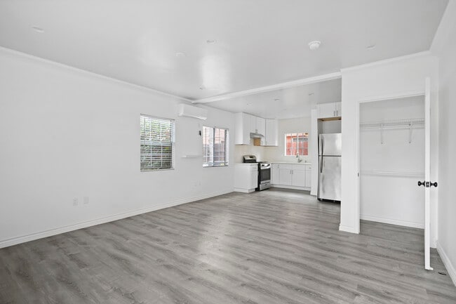 Building Photo - 8615 Higuera St