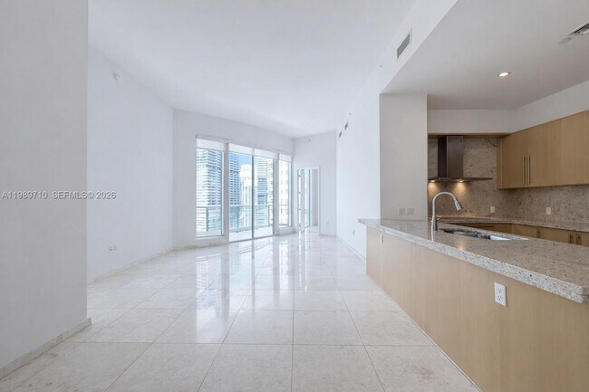 Foto del edificio - 900 Brickell Key Blvd
