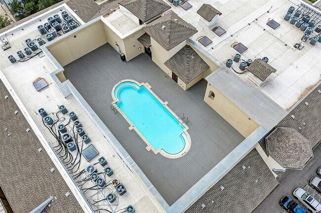 Building Photo - 2505 San Gabriel St