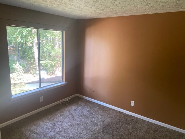 Foto del edificio - 8596 Creekwood Way