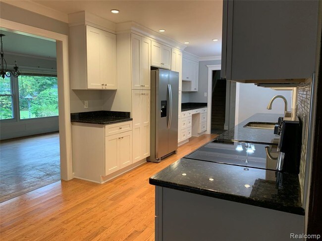 Foto del edificio - 30040 Beacontree St