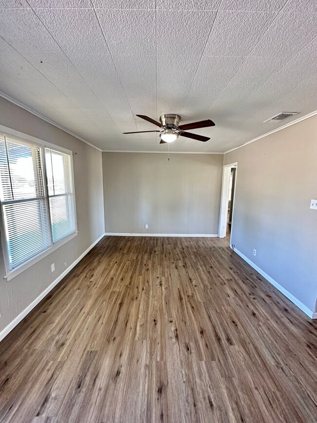 Foto del edificio - Coming Soon - 3 Bedroom Home Near Bradford...
