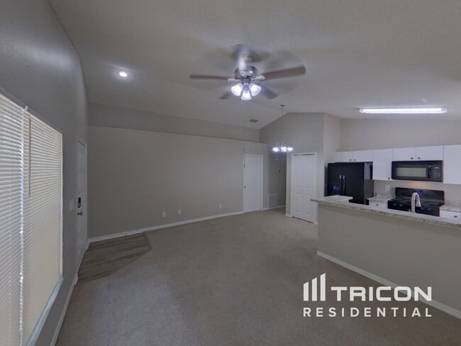 Building Photo - 828 Cape Cod Cir