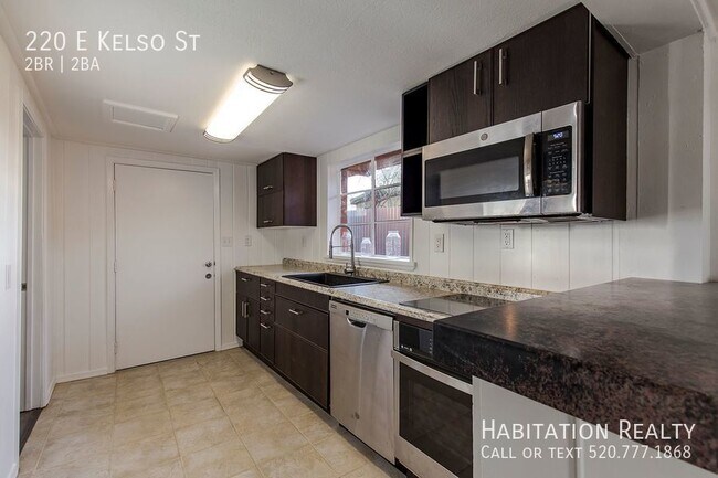 Building Photo - Remodeled 2bed/2ba Sonoran Style Home with...