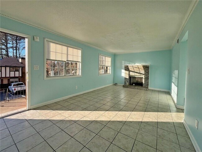 Foto del edificio - 2946 N Dekalb Dr