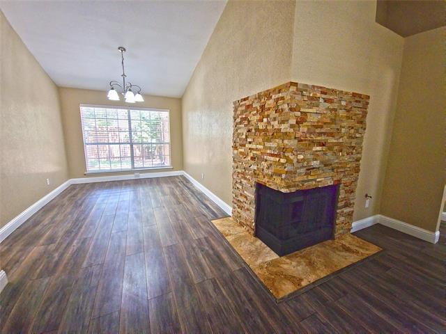 Foto del edificio - 1524 High Pointe Ln