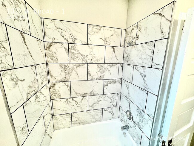 Foto del edificio - Renovated Bethlehem 1 Bed