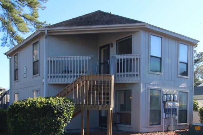 1BR/1BA Top Floor Condo – Island Green (Tr... - 1BR/1BA Top Floor Condo – Island Green (Tr...