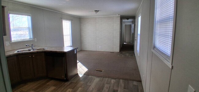 Foto del edificio - 640 S Darlene Way