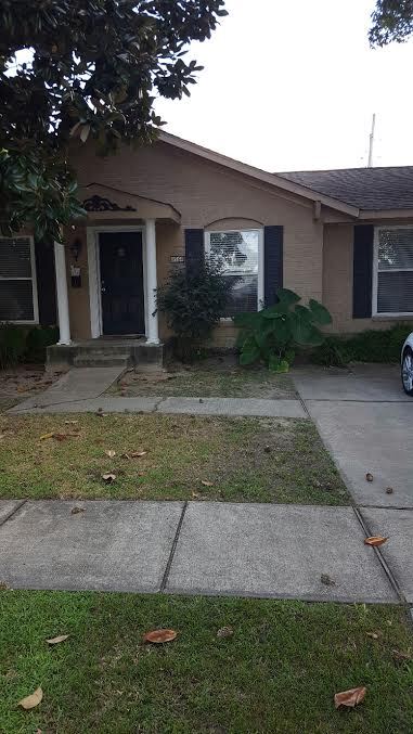 Primary Photo - 3560 W Loyola Dr