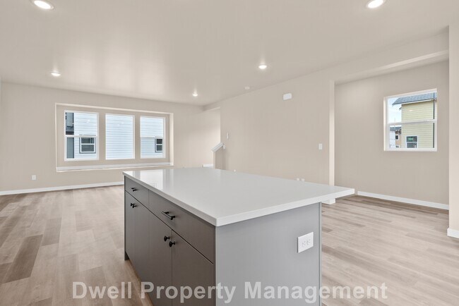Foto del edificio - 2834 Shore Pine Place