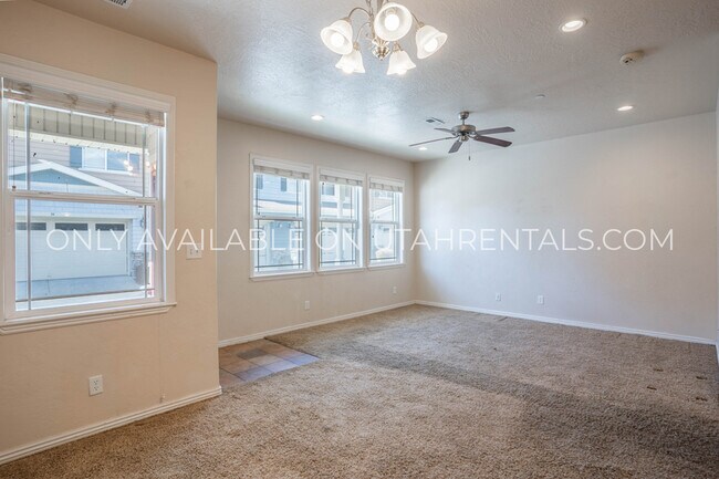 Building Photo - 31 S 1520 W
