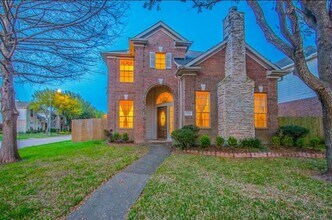 Building Photo - 15903 Timber Chase Dr