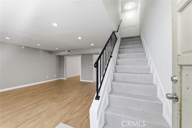 Foto del edificio - 8633 Balboa Blvd