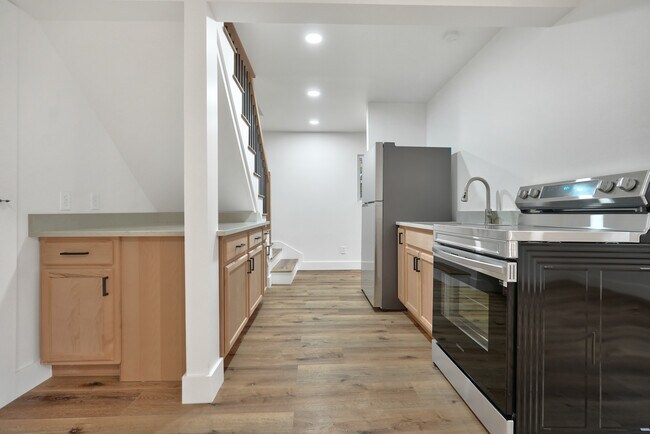 Kitchen - 4323 Marlborough Dr