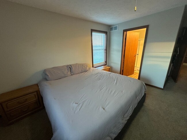 Foto del edificio - 3 Bedroom, 2.5 Bathroom Townhome