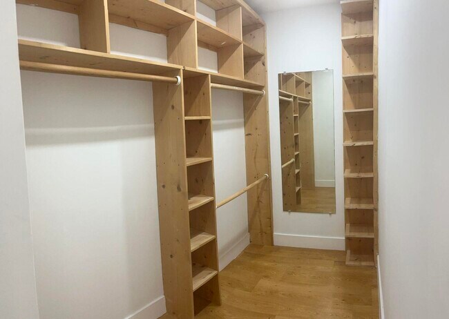 Foto del edificio - 116 Salisbury E