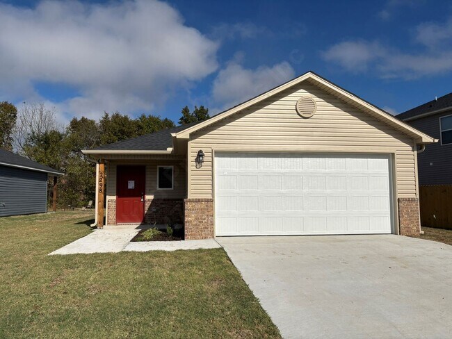 Foto del edificio - Coming September! Newer Construction 3-Bed...