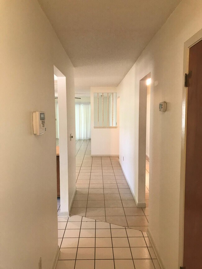 Foto del edificio - 58 10th Ave