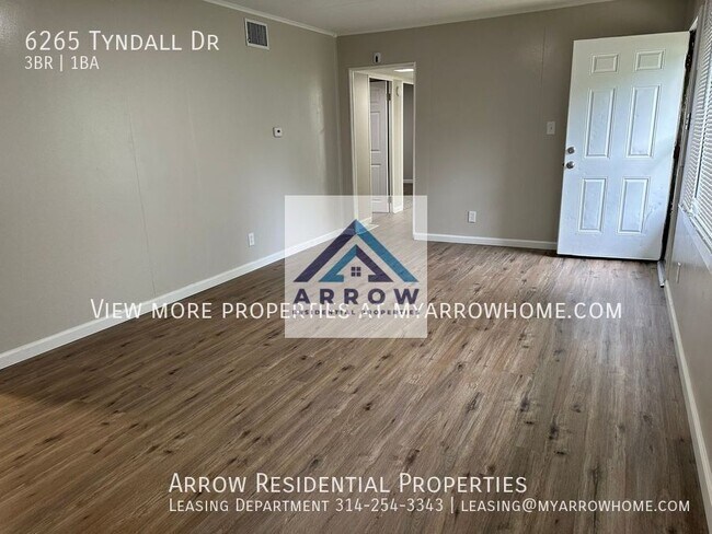 Foto del edificio - 6265 Tyndall Dr