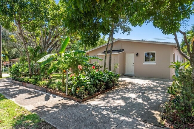 Building Photo - 1619 SW 8th Ave