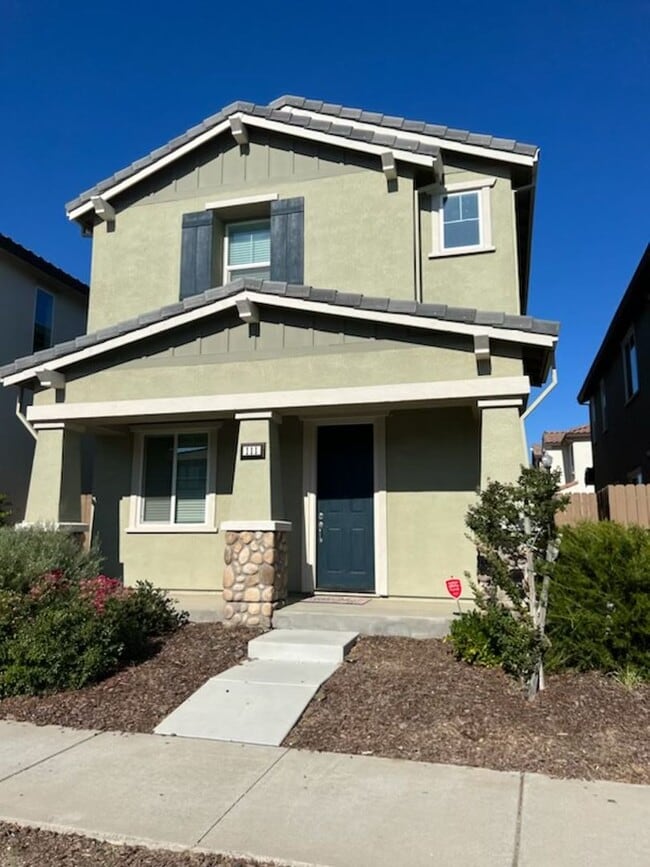 Spacious 3BR/2.5BA Home in Sacramento – $2... - Spacious 3BR/2.5BA Home in Sacramento – $2...