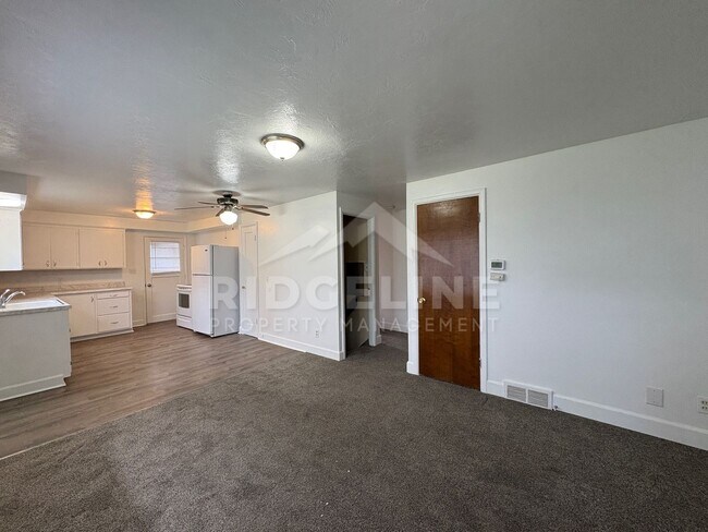 Building Photo - 225/227 8th Street