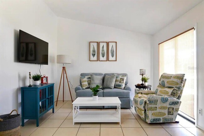 Foto del edificio - 580 Skinner Blvd